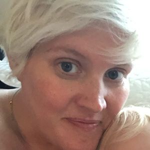 Meet your Posher, Holly